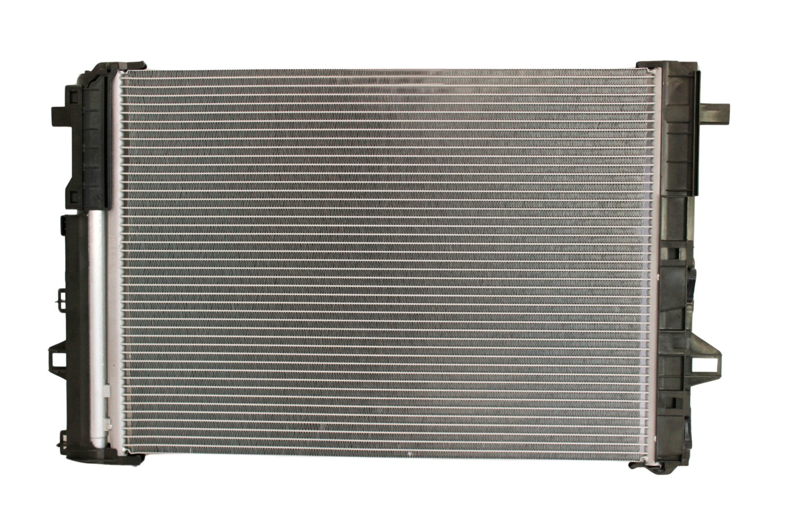 Condensador Automotriz Mercedes Benz CLA250 14-20