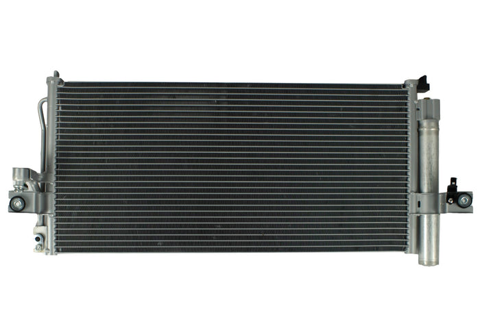 Condensador Automotriz Nissan Tsuru 13-17