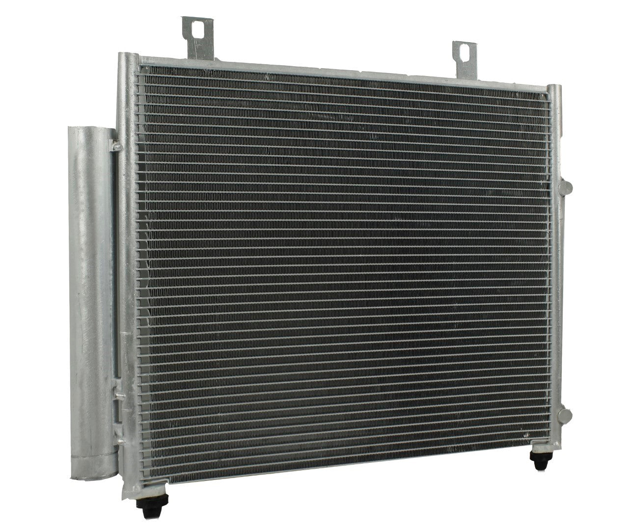 Condensador Automotriz Mitsubishi Mirage 17-19 Attitude 12-21