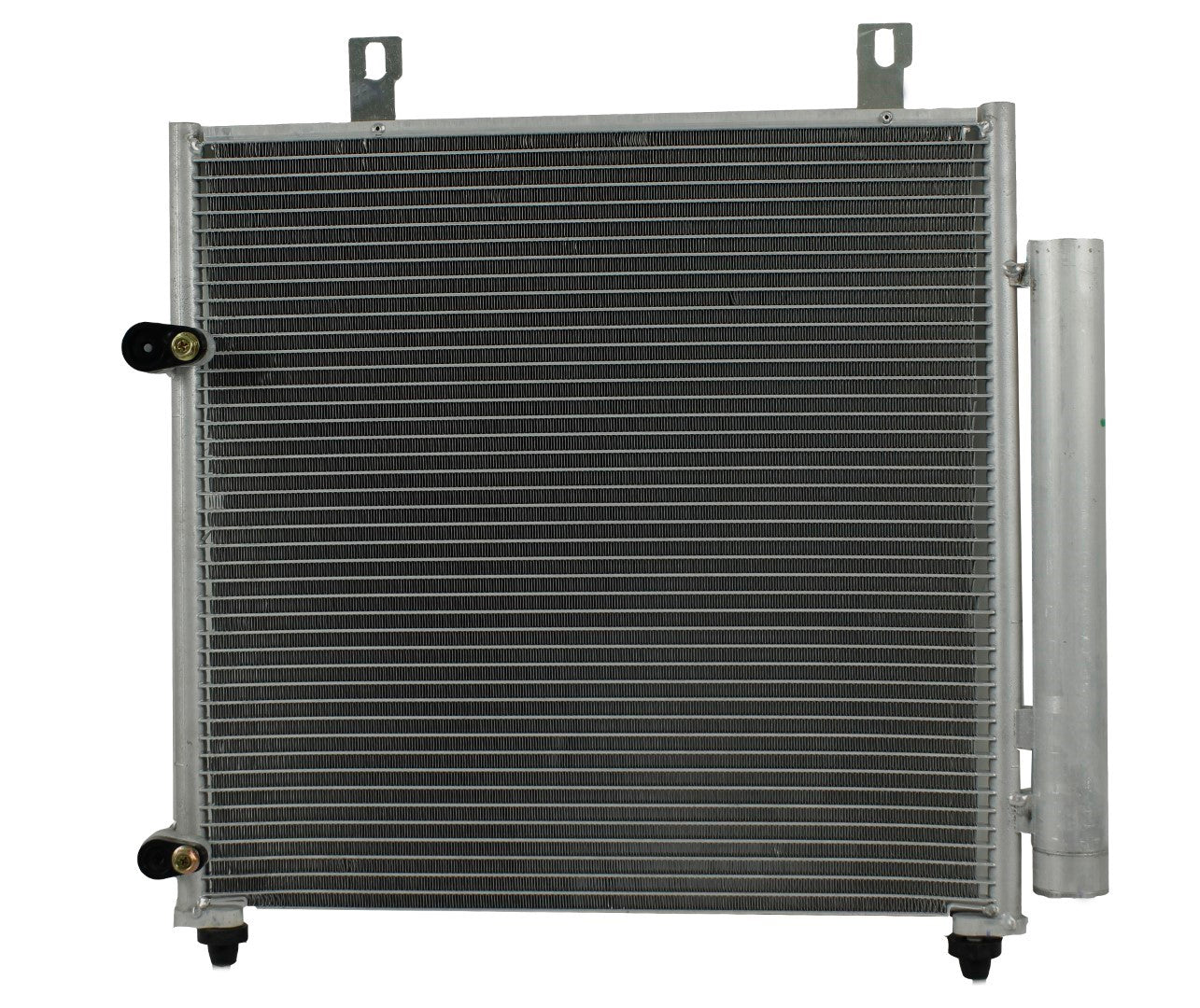 Condensador Automotriz Mitsubishi Mirage 17-19 Attitude 12-21