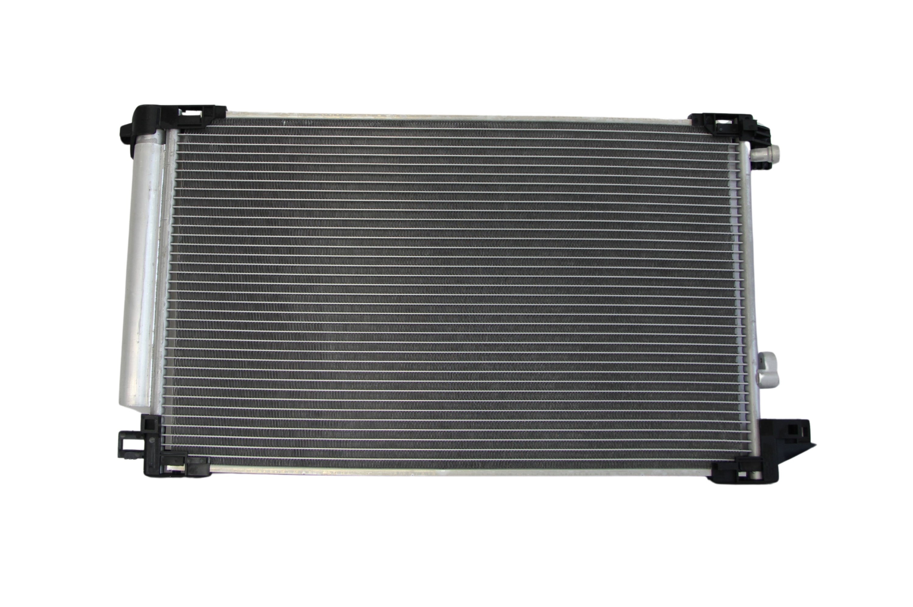 Condensador Automotriz Toyota Corolla 18-21