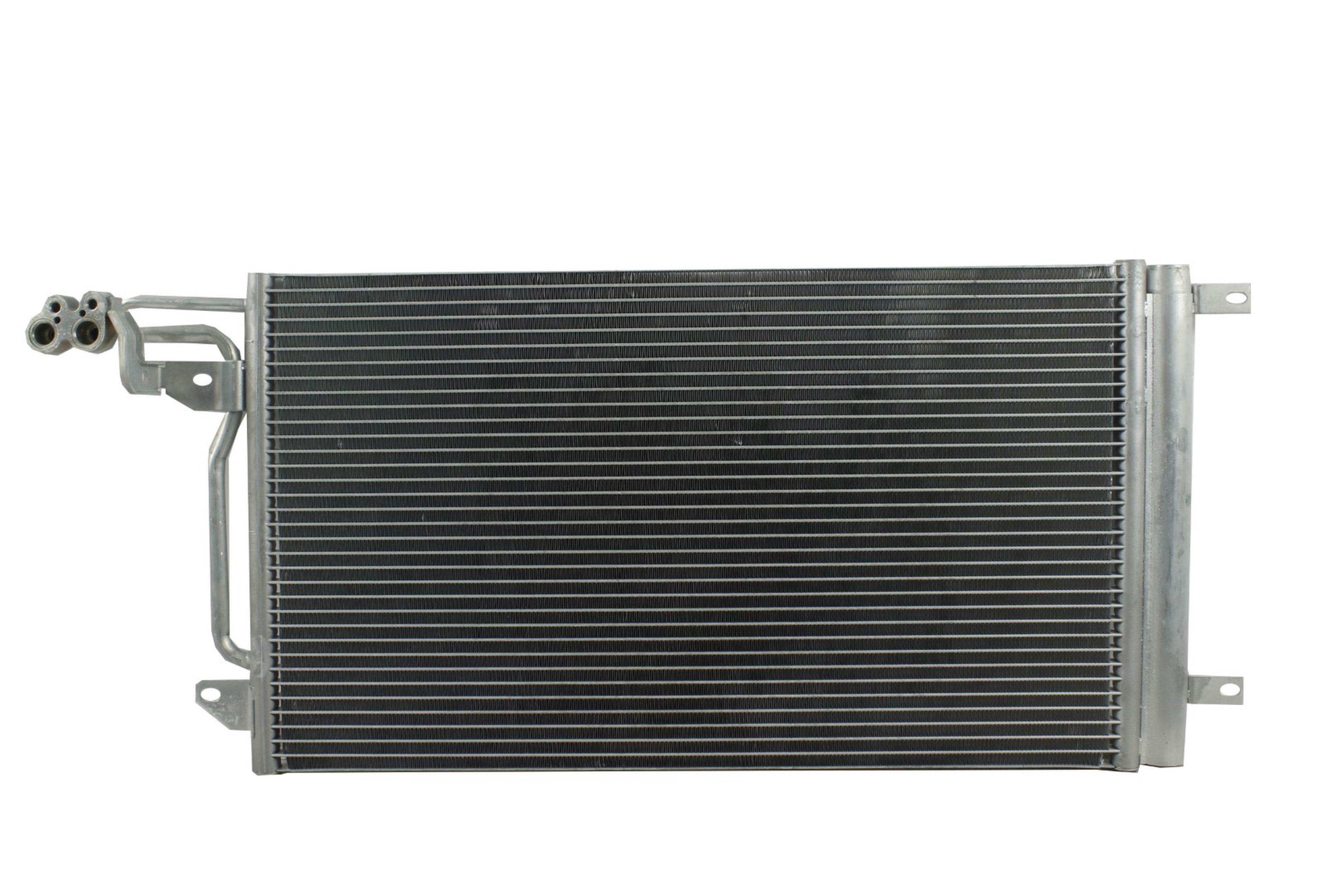Condensador Automotriz Volkswagen Vento 14-19 Ancho 18 In