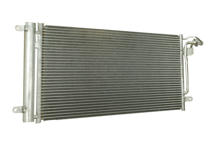 Condensador Automotriz Volkswagen Vento 14-19 Ancho 13 In