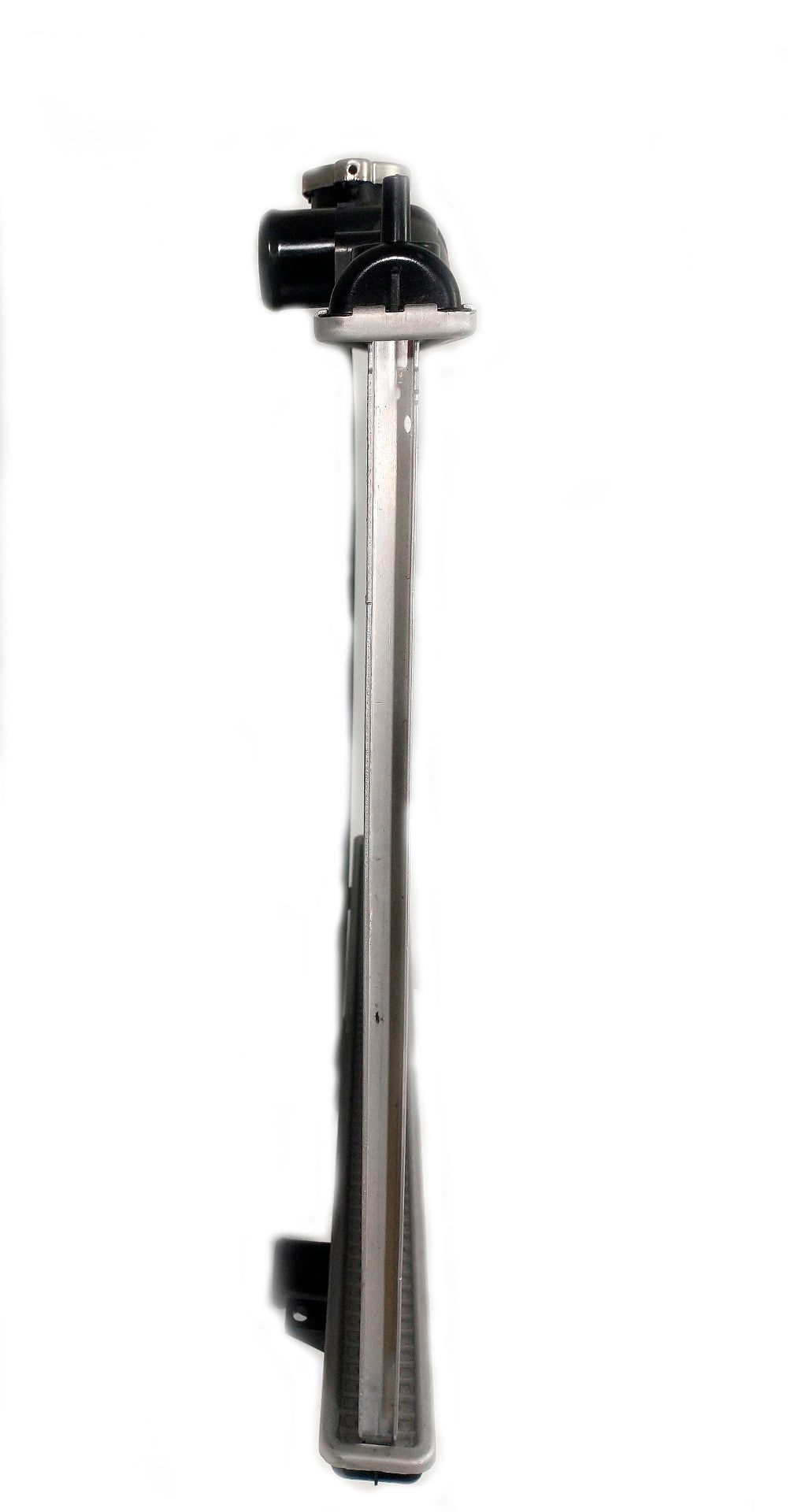 Radiador Automotriz Nissan  Pickup D22, Frontier Xterra T/A T/M 98-15 16mm Tubo Soldado