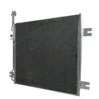 Condensador Tracto Camión International Navistar 5500i 8600i 9200i 9400i 9600i 01-14