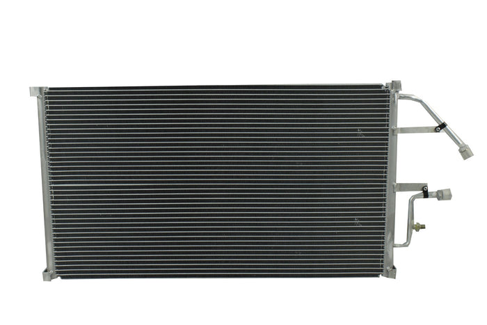 Condensador Automotriz Chevrolet Tahoe Yukon Escalade Suburban 99-00
