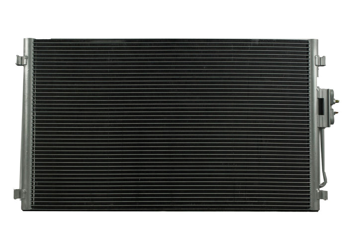 Condensador Automotriz Chrysler Grand Voyager Town & Country Voyager Caravan Grand Caravan 01-04