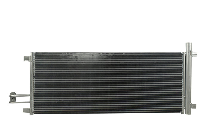 Condensador Automotriz GMC Sierra 1500 SLE Silverado 14-18  V6 - 4.3L