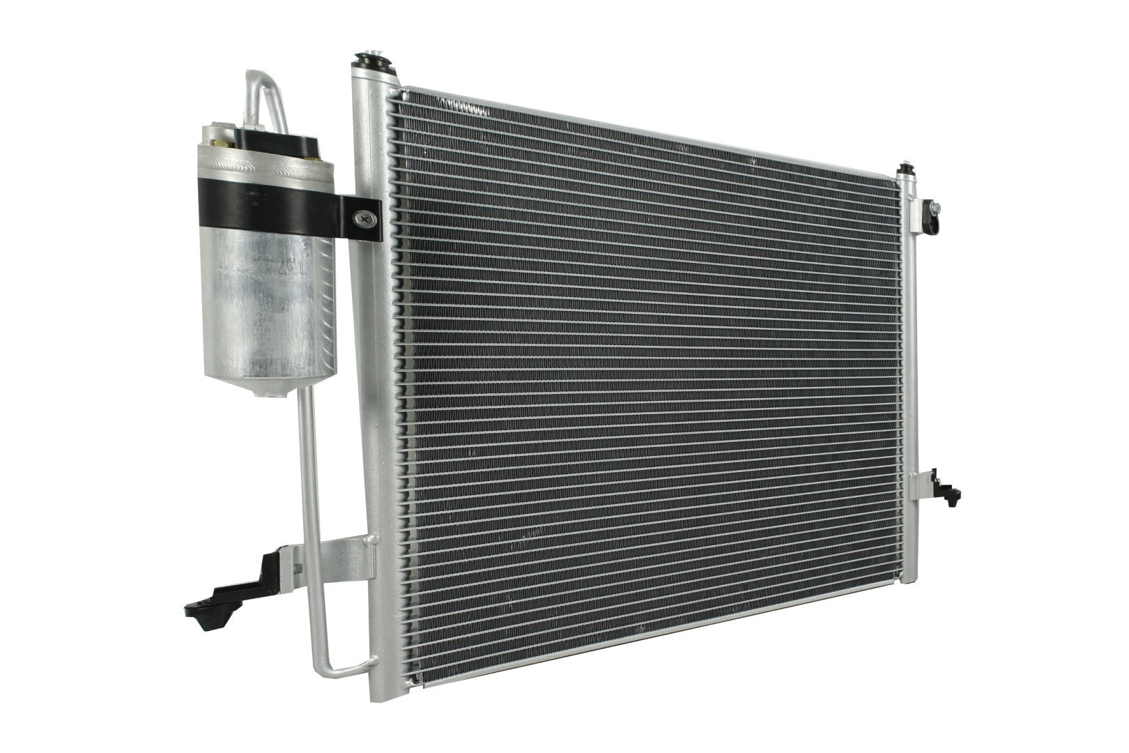 Condensador Automotriz Mitsubishi L200 06-15 Con Deshidratador