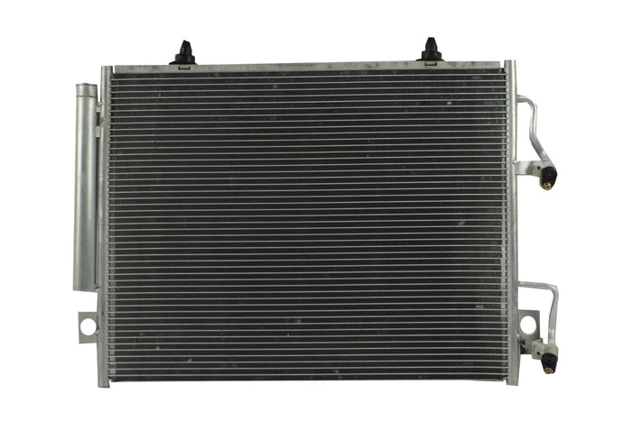 Condensador Automotriz Mitsubishi Montero 00-06