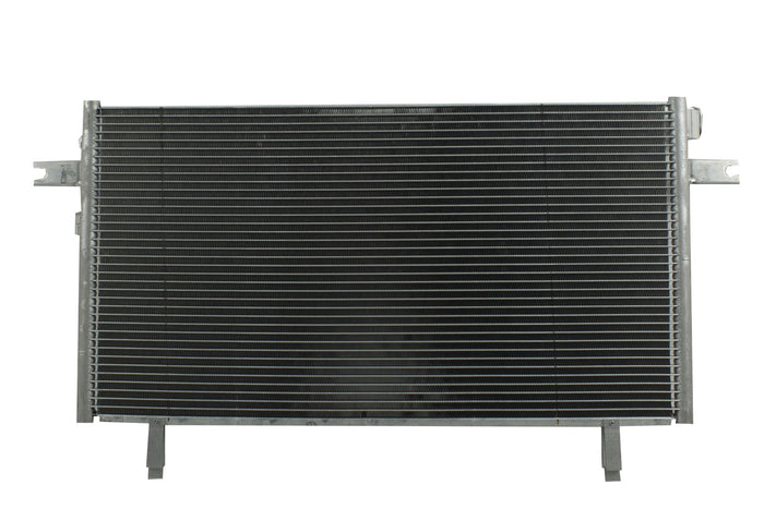 Condensador Automotriz Nissan Pathfinder LE SE XE 01-02