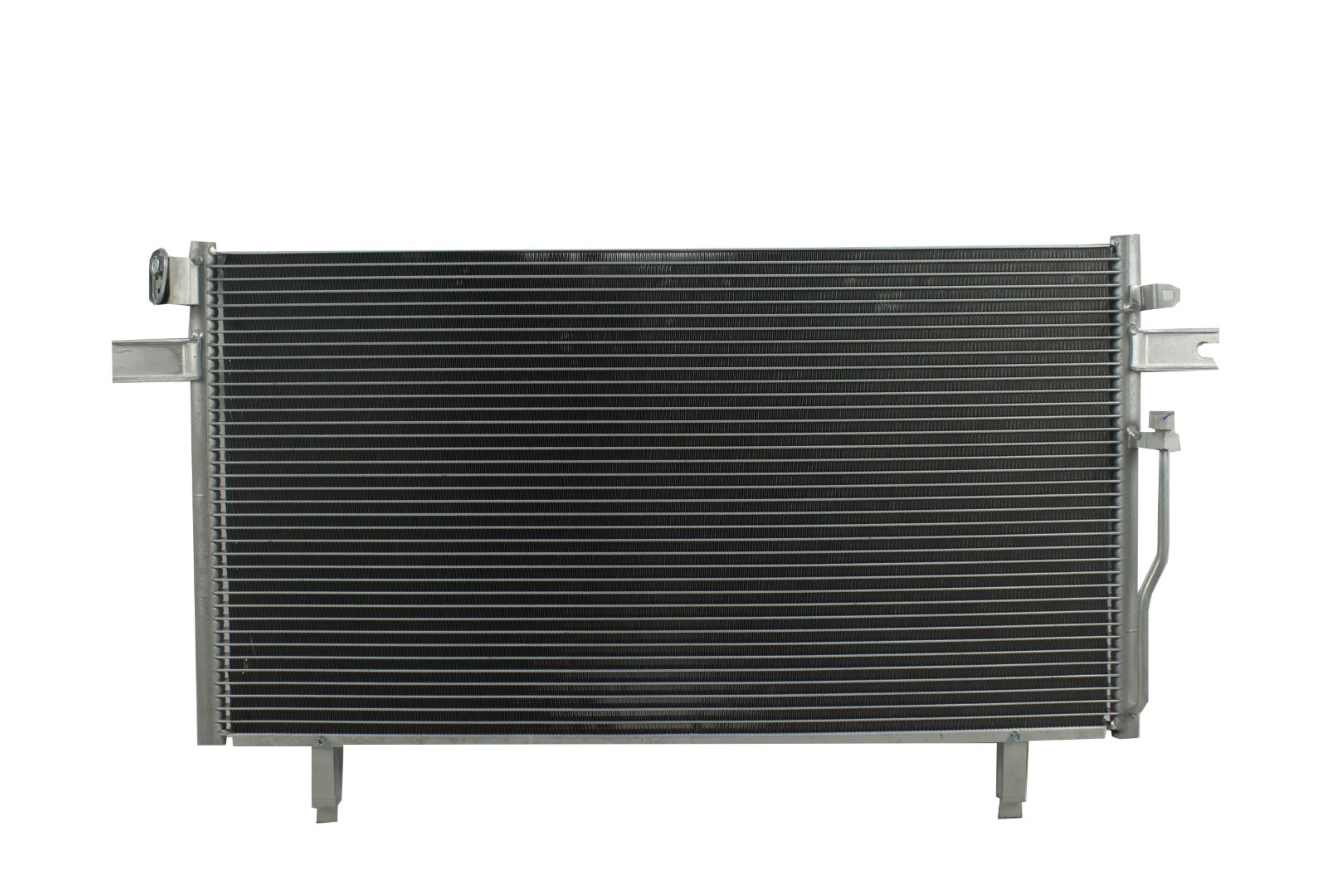 Condensador Automotriz Nissan Pathfinder LE SE XE 01-02