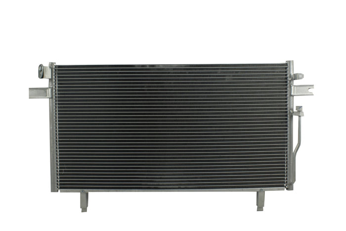 Condensador Automotriz Nissan Pathfinder LE SE XE 01-02