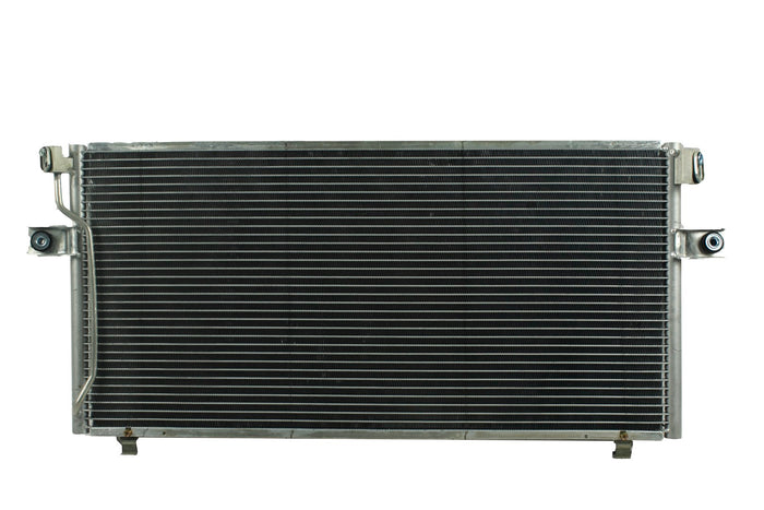 Condensador Automotriz Nissan Altima SE XE 00-01
