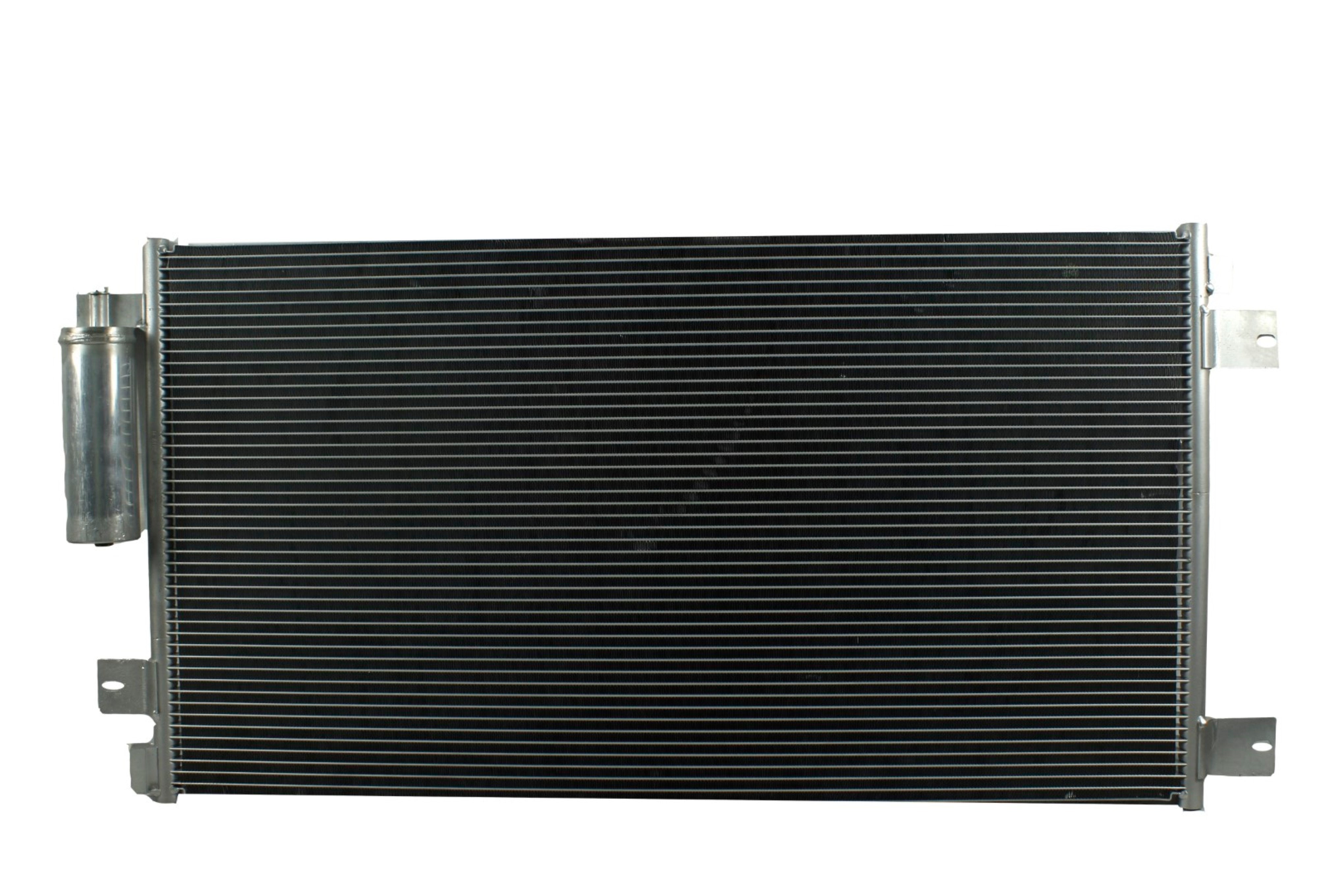 Condensador Automotriz Nissan NV1500 NV2500 NV3500 12  18