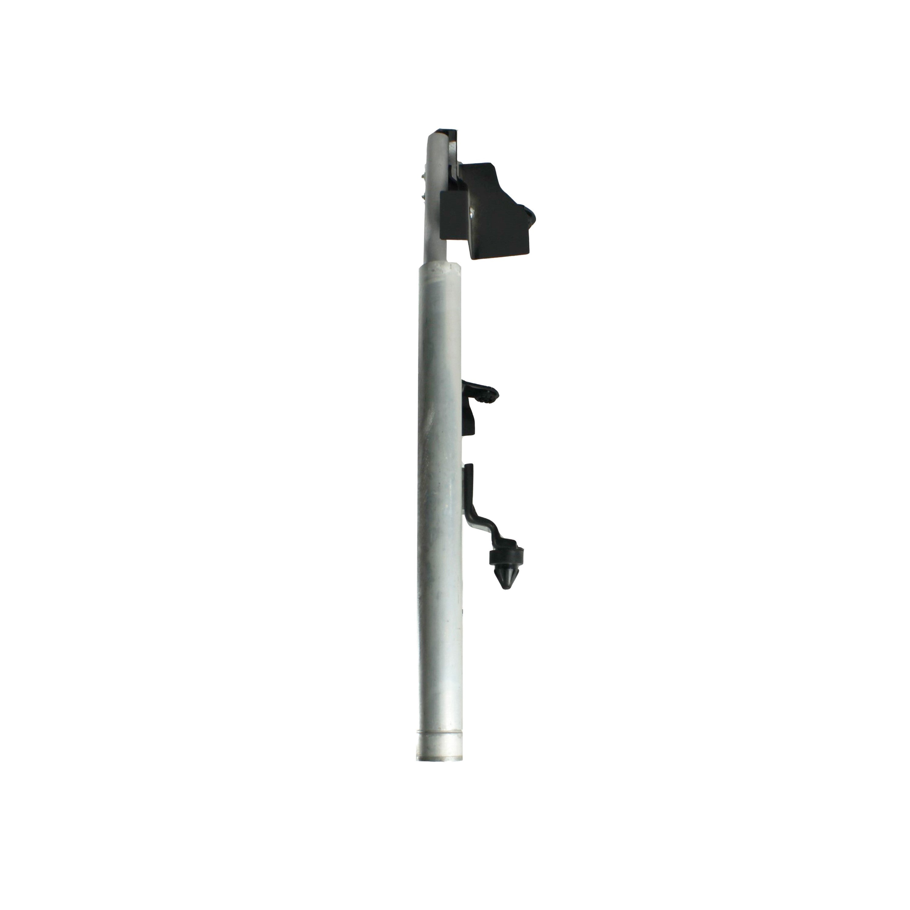 Condensador Automotriz Lexux LX570 Toyota Land Cruiser  VX 08  18