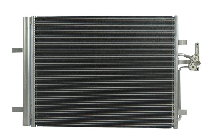 Condensador Automotriz Volvo S80 CX60 CX70 Discovery LR2 Range Rover 08-16