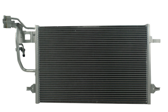 Condensador Automotriz Volkswagen Passat 01-05