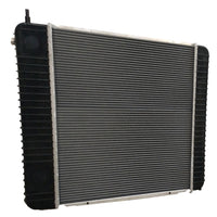 Radiador Tracto Camión International Navistar 4200 4300 4400 Series 97-09 Plástico/Aluminio T/A