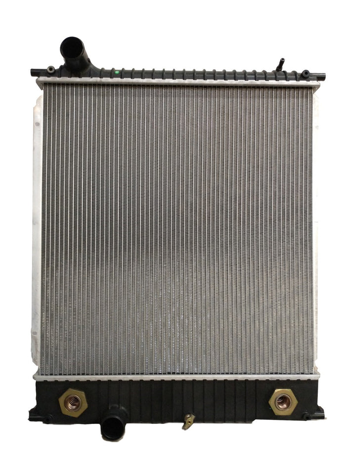 Radiador Tracto Camión International Navistar F-600 08-09 Plástico/Aluminio T/A