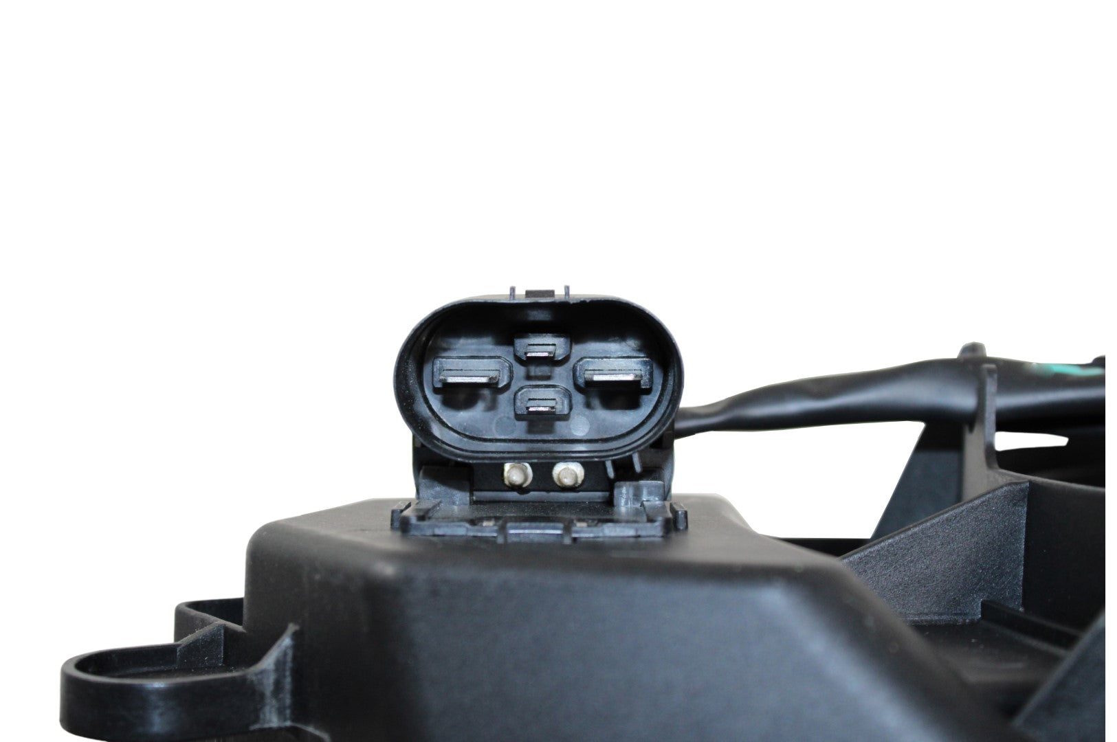 Motoventilador Automotriz Chevrolet Onix 19-22.
