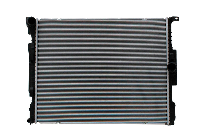 Radiador Automotriz BMW 120 125 220 230 330 15-19