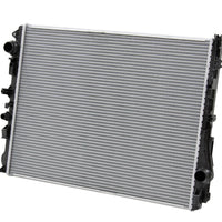 Radiador Automotriz Mercedes Benz CLA200 CLA250 C200 2019