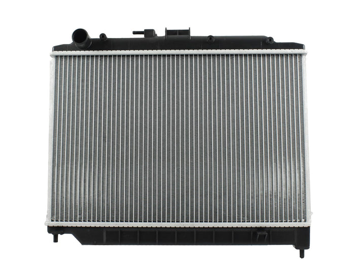 Radiador Automotriz Nissan Urvan 08-15 26mm Tubo Soldado