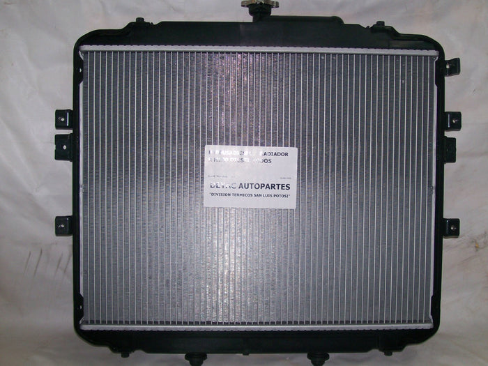 Radiador Automotriz Hyundai  H100    32mm Tubo Soldado-M USA- RADIADORES DEYAC
