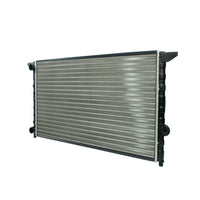 Radiador Automotríz Volkswagen Golf Jetta Derby Cabriolet Cabrio T/M 92-02 34mm Aluminio M