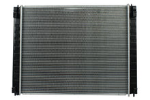 Cargar imagen en el visor de la galería, Radiador Automotriz Infiniti FX50 T/A 09-15 26mm Tubo Soldado
