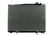 Cargar imagen en el visor de la galería, Radiador Automotriz Infiniti  Q45 A, T T/A 96-01 26mm Tubo Soldado
