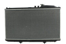 Cargar imagen en el visor de la galería, Radiador Automotriz Lexus  SC430 base  T/A 02-10 26mm Tubo Soldado
