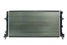 Cargar imagen en el visor de la galería, Radiador Automotríz Seat Ibiza Polo Vento Audi T/M 09-06 34mm Aluminio M
