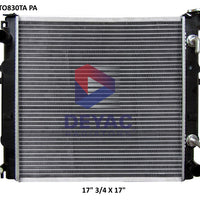 Radiador Montacargas Toyota FORKLIFT 7FGU25-30 FORKLIFT 7FGU32 17 3/4 x 17 1/4 x 36mm Plástico/Aluminio T/A Panal Agrícola-MONTACARGAS- RADIADORES DEYAC